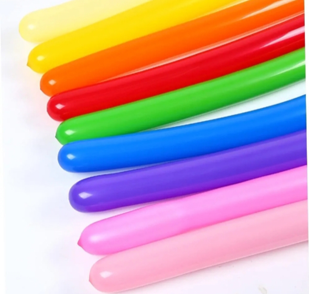 Picture of 20Pcs Long Balloon Animals kit Twisting Balloons with air Pump (20pcs Latex Long Balloons)