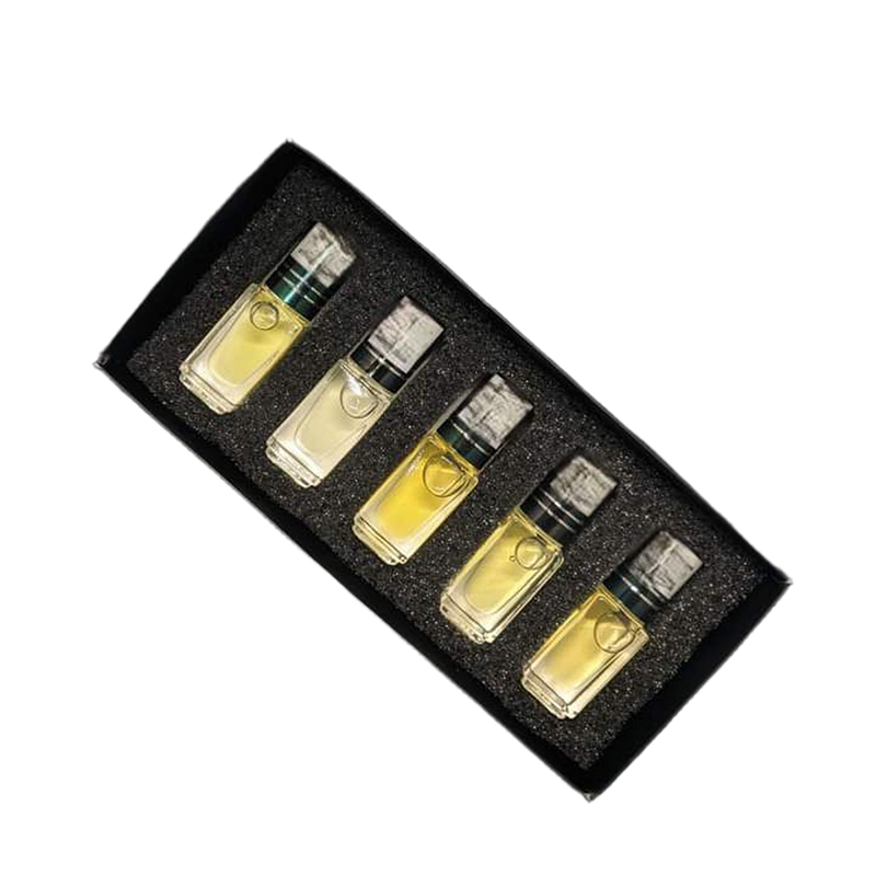 Picture of GIFT BOX (MALE) attar perfume based