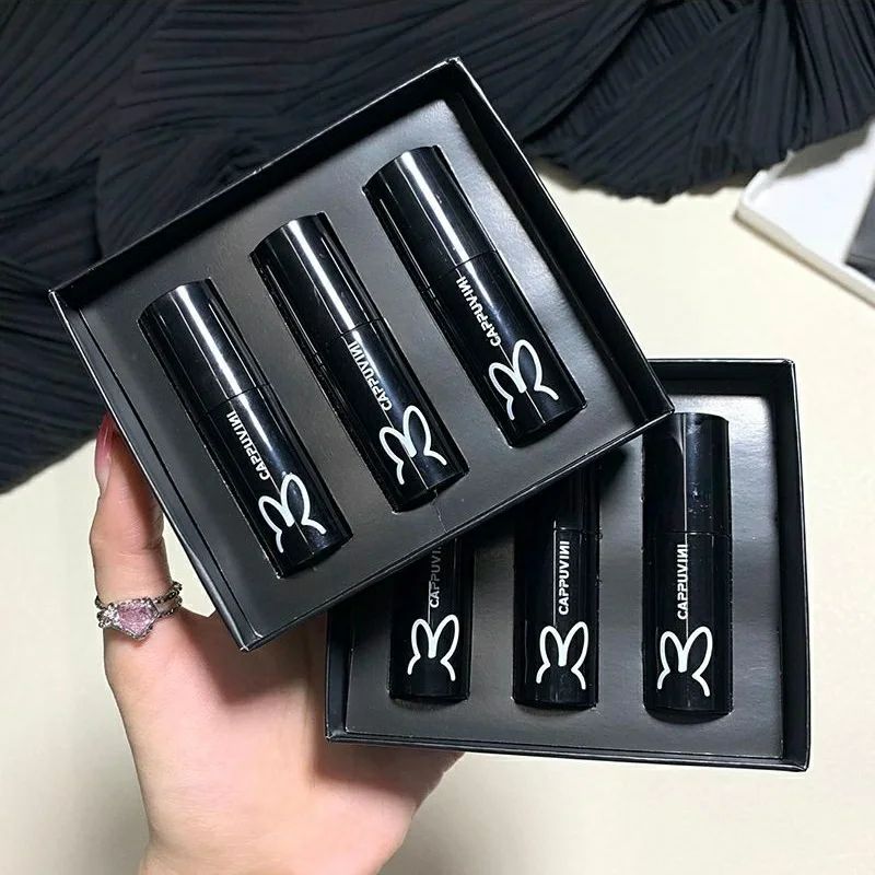 Picture of Cappuvini blackbunny pipe matte mud velvet lipstick