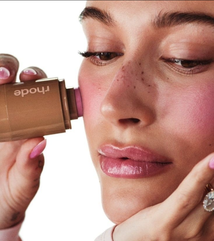 Picture of rhode pocket blush