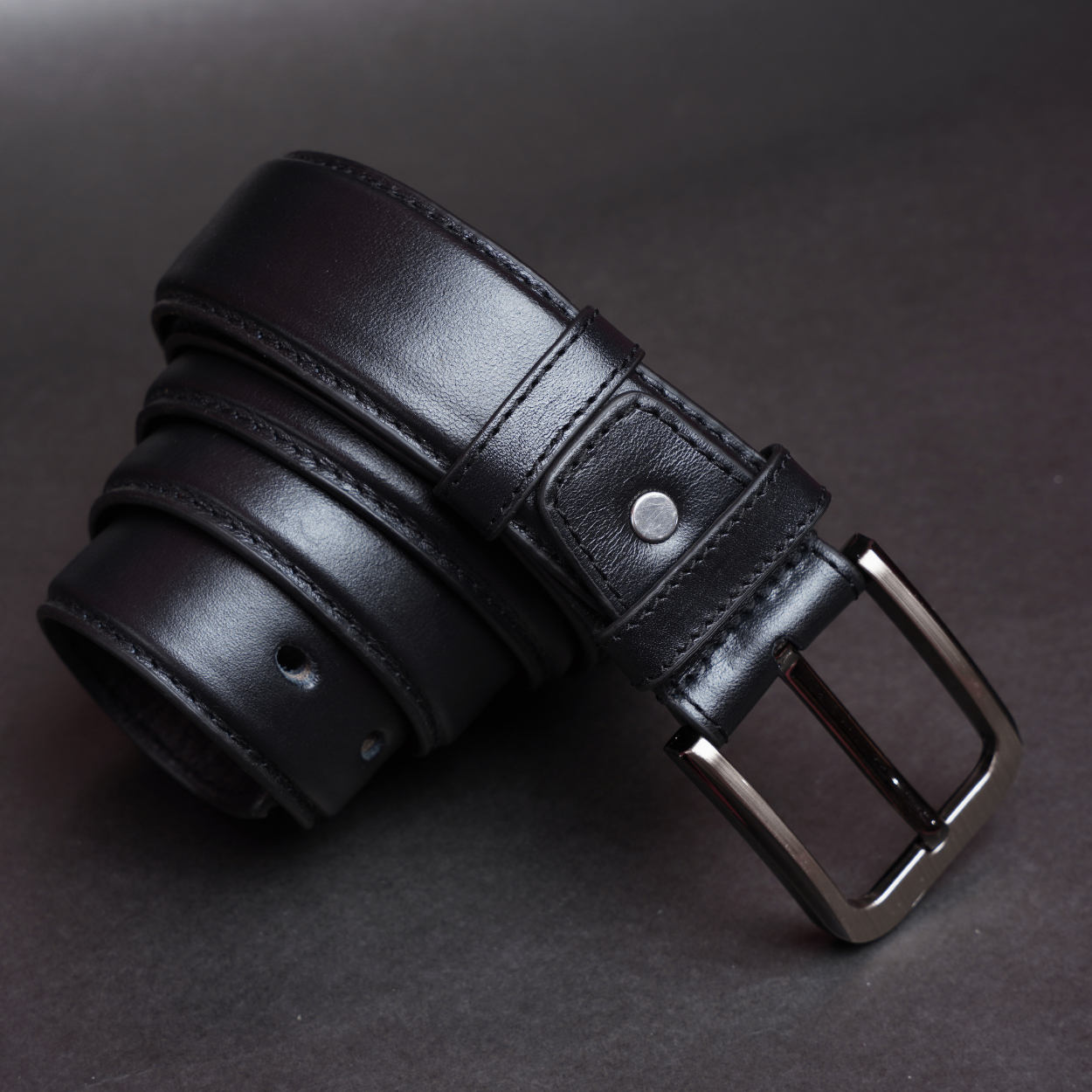 Picture of Zays Genuine Leather Belt for Men – Premium Full-Grain Cowhide, Handmade, Formal & Casual Use, Adjustable Fit, Exclusive Box Included, Stylish Black & Brown Belt for Office, Jeans, Eid, Wedding, Anniversary & Birthday Gift