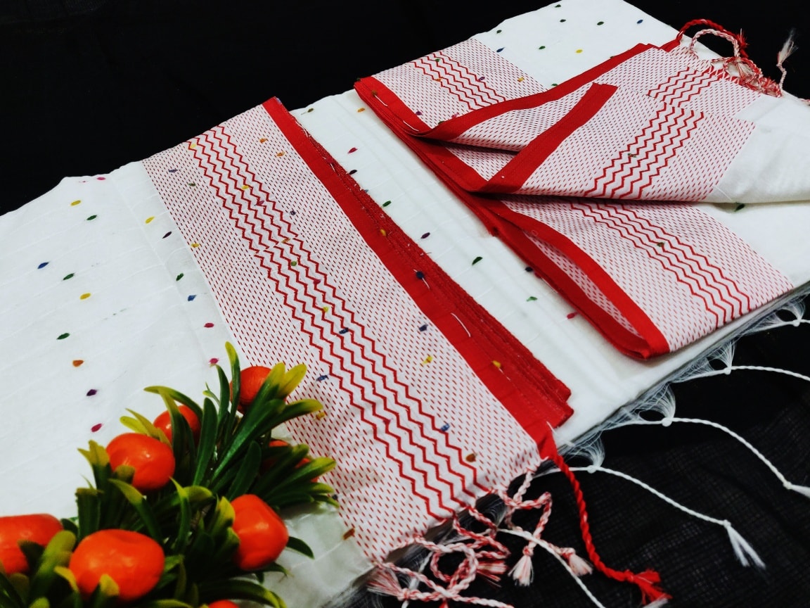 Picture of Puja Special Lal Sada Saree Combo Pack - Sari Bangles Necklace Gazra Kitkat Kazal Mirror etc