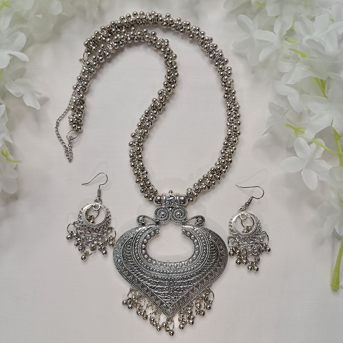 Picture of Antique Design Oxidized Silver Necklace With Earrings - Necklace For Girls