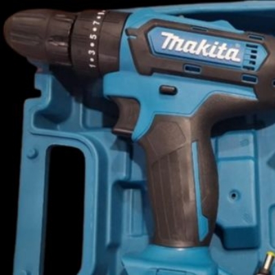 Picture of Makita 20 Volt Cordless Drill Machine Set With Accesorries