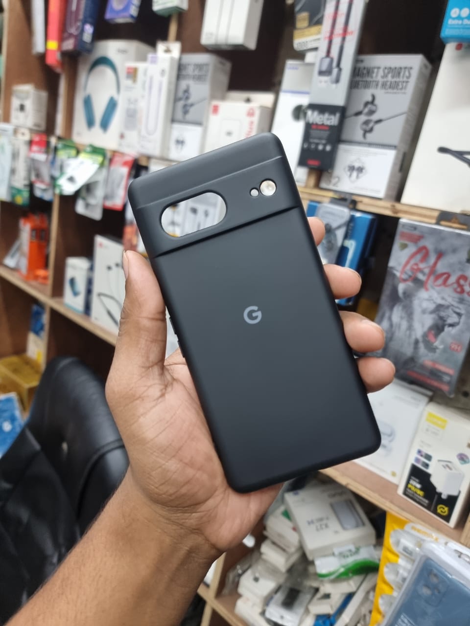 Picture of Original Liquid Silicone Phone Case For Google Pixel 7  Shockproof Soft Cover For Google Pixel 7 Accessories