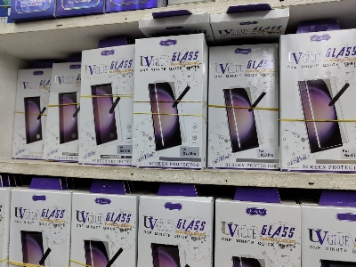 Picture of FOR VIVO V27 / V29 / V30 / V30 PRO / V25 PRO 5G TRANSPARENT UV LIGHT ADHESIVE TEMPERED GLASS SCREEN PROTECTOR