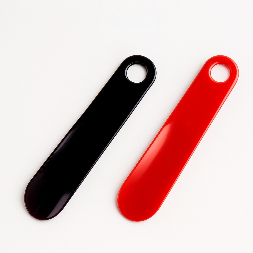 Picture of Small Plastic Shoe Horn For Shoe Wearing 20cm