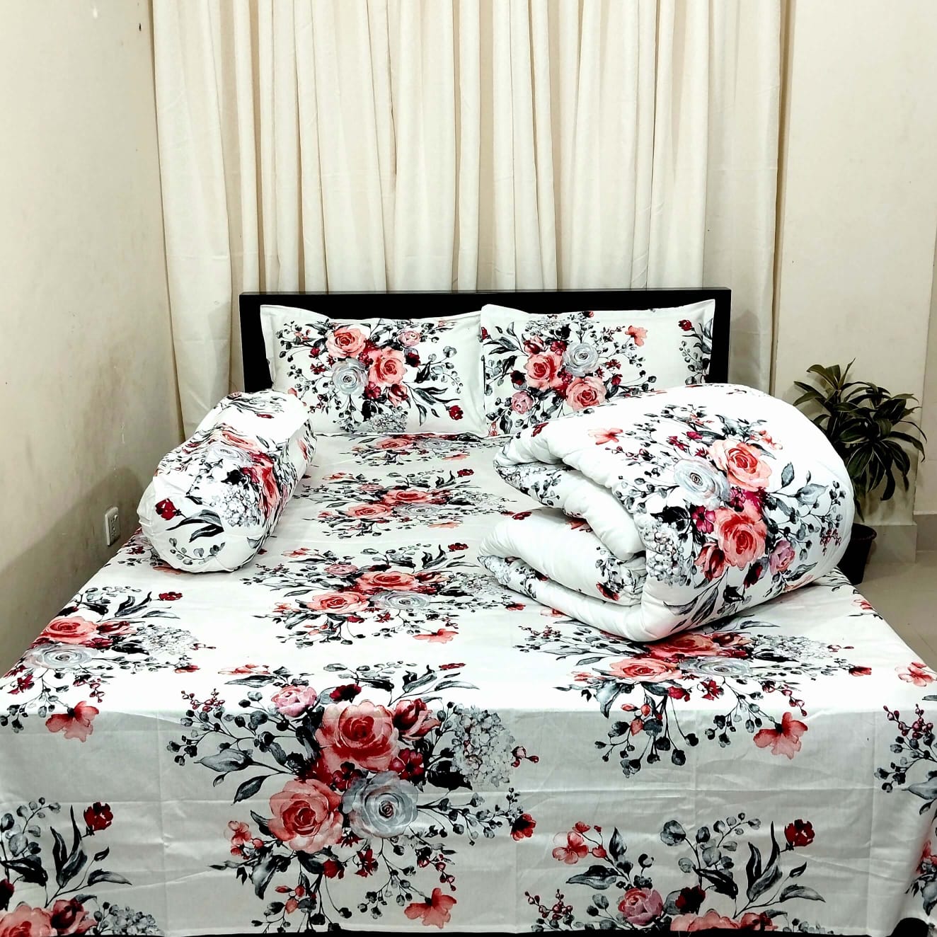 Picture of 5 Piece Premium Twill Cotton Comforter Set  (White)