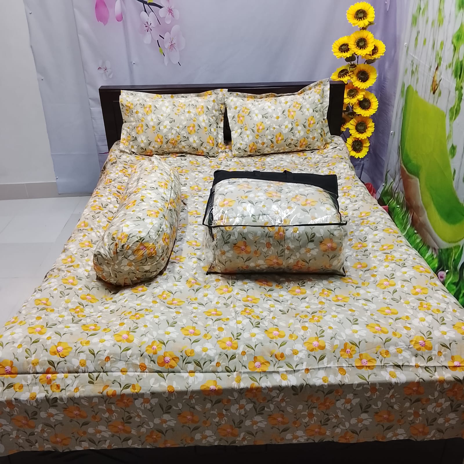 Picture of 5 In 1 Combo Twill Cotton  Comforter Set ( King Size).   CFS-273