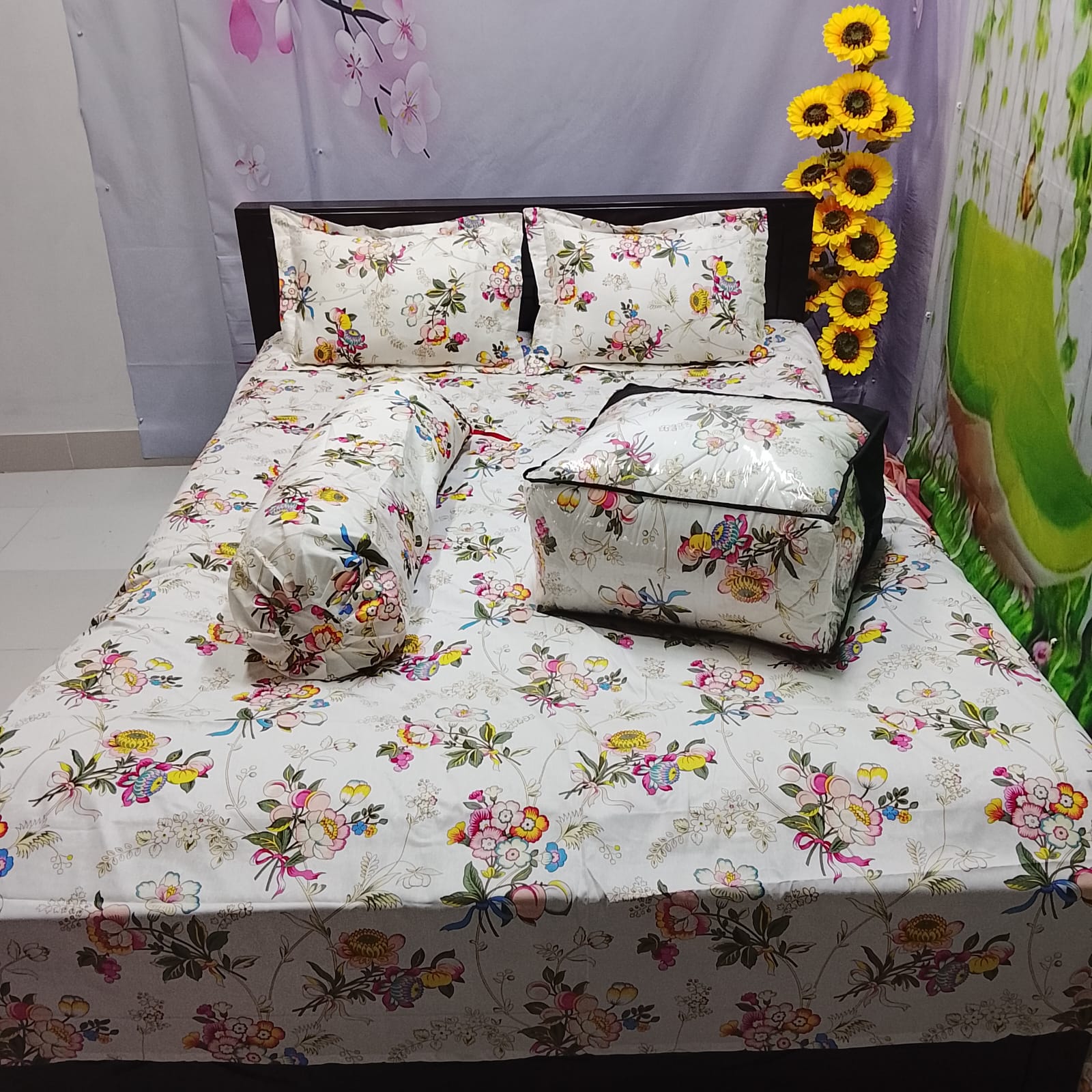 Picture of 5 In 1 Combo Twill Cotton  Comforter Set ( King Size).   CFS-300