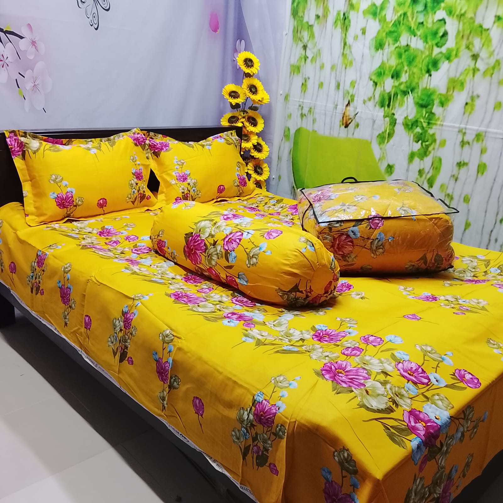 Picture of 5 In 1 Combo Twill Cotton  Comforter Set ( King Size).   CFS-303