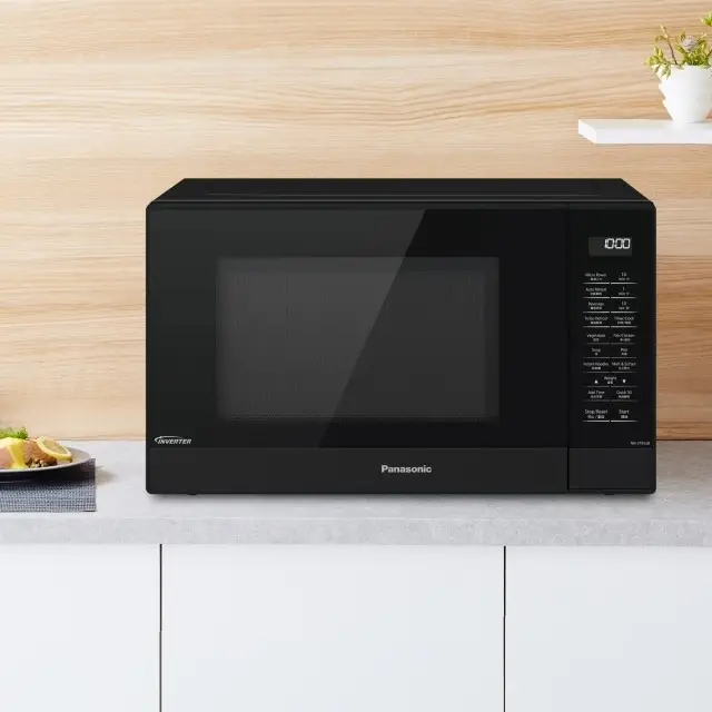 Picture of Panasonic 32 Liter Inverter Microwave Oven (NN-ST65JBYPQ)