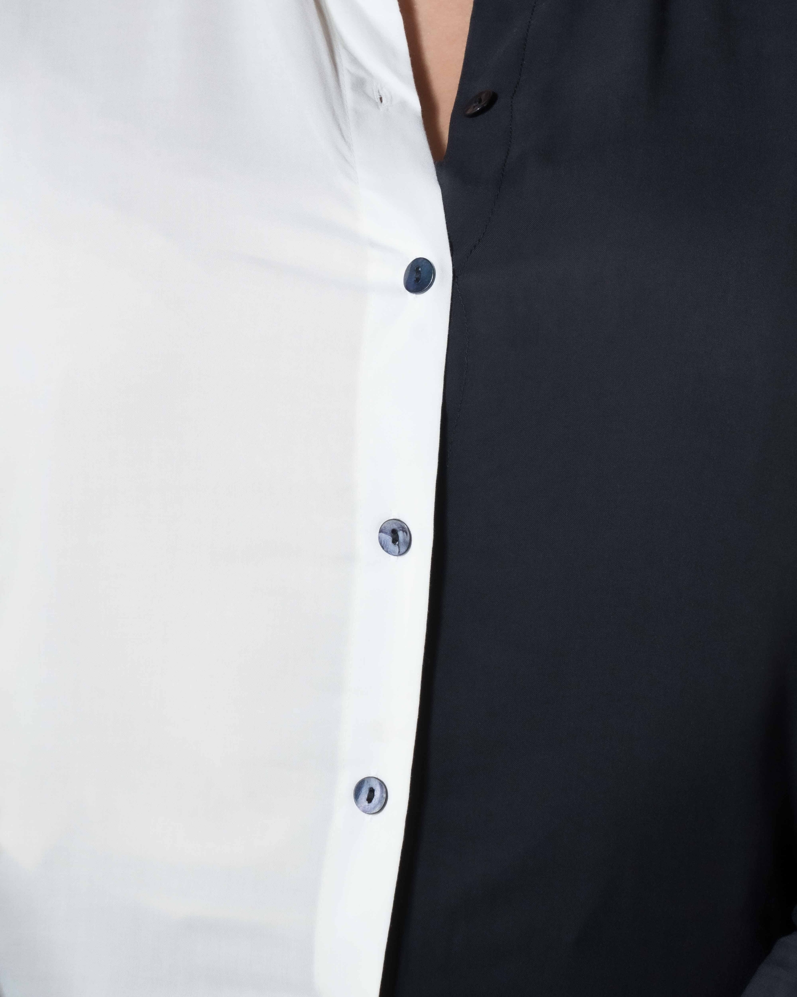 Picture of TORR BLACK/WHITE Women's Shirt