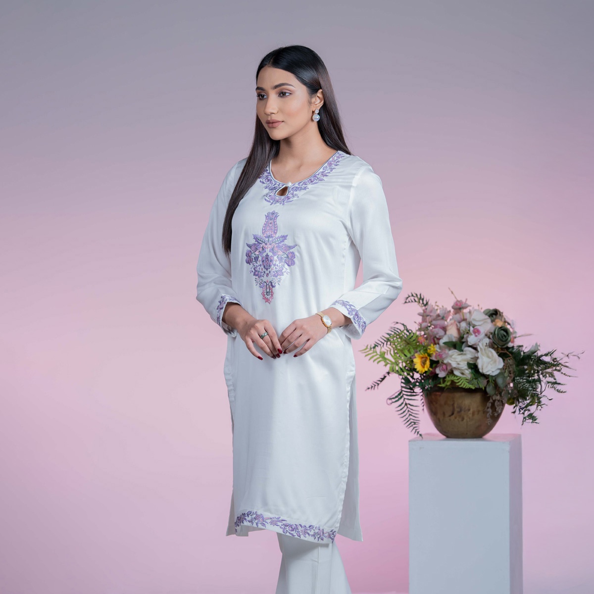 Picture of TORR Mauve Ethnic Wear (01 Piece Kurti)