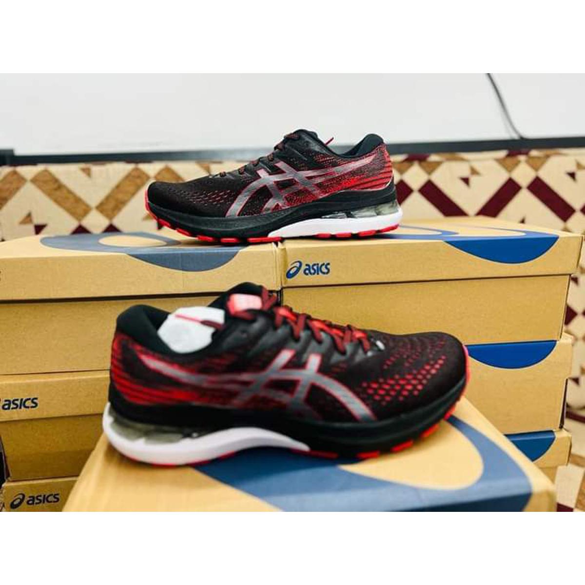 Picture of Asics gel kayano 28 running shoes for running gym walking Marathon runner
