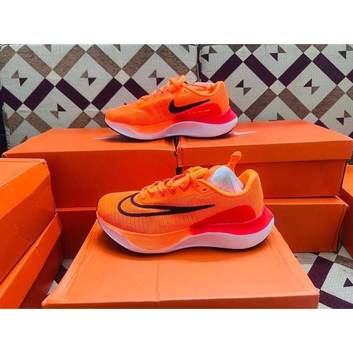 Picture of N.i.k.e Men's running shoes for athletes