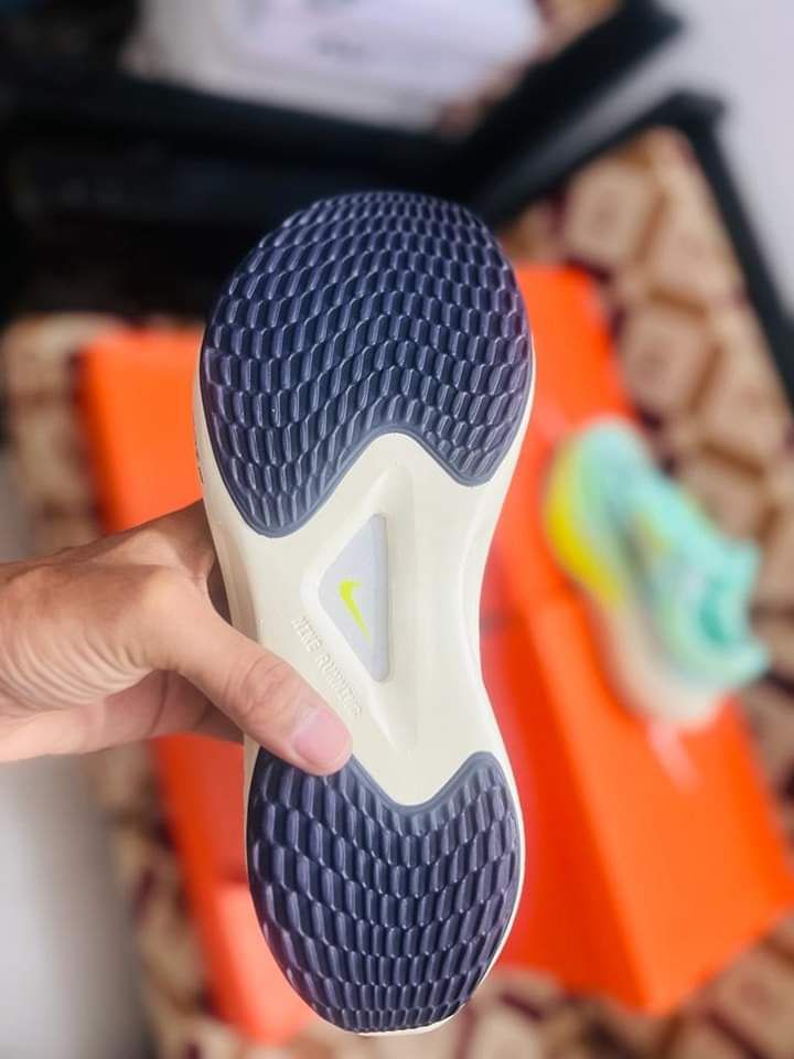 Picture of N.i.k.e Men's running shoes for athletes