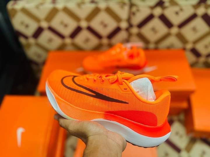 Picture of N.i.k.e Men's running shoes for athletes