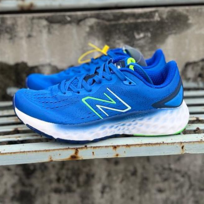 Picture of New Balance Fresh Foam EVOZ 2 
Running Shoes for men