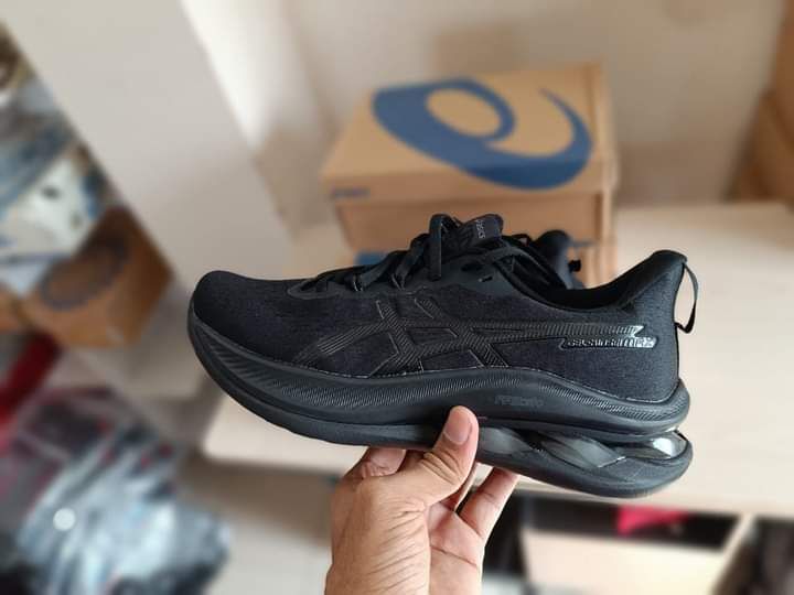 Picture of Asics gel kinsei max training shoes for men