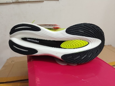 Picture of New Balance Fuel Cell Supercomp Elite V3 Running shoes