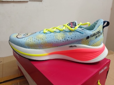 Picture of New Balance Fuel Cell Supercomp Elite V3 Running shoes