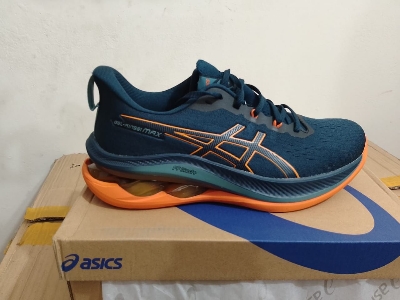 Picture of Asics gel kinsei max running shoes for men