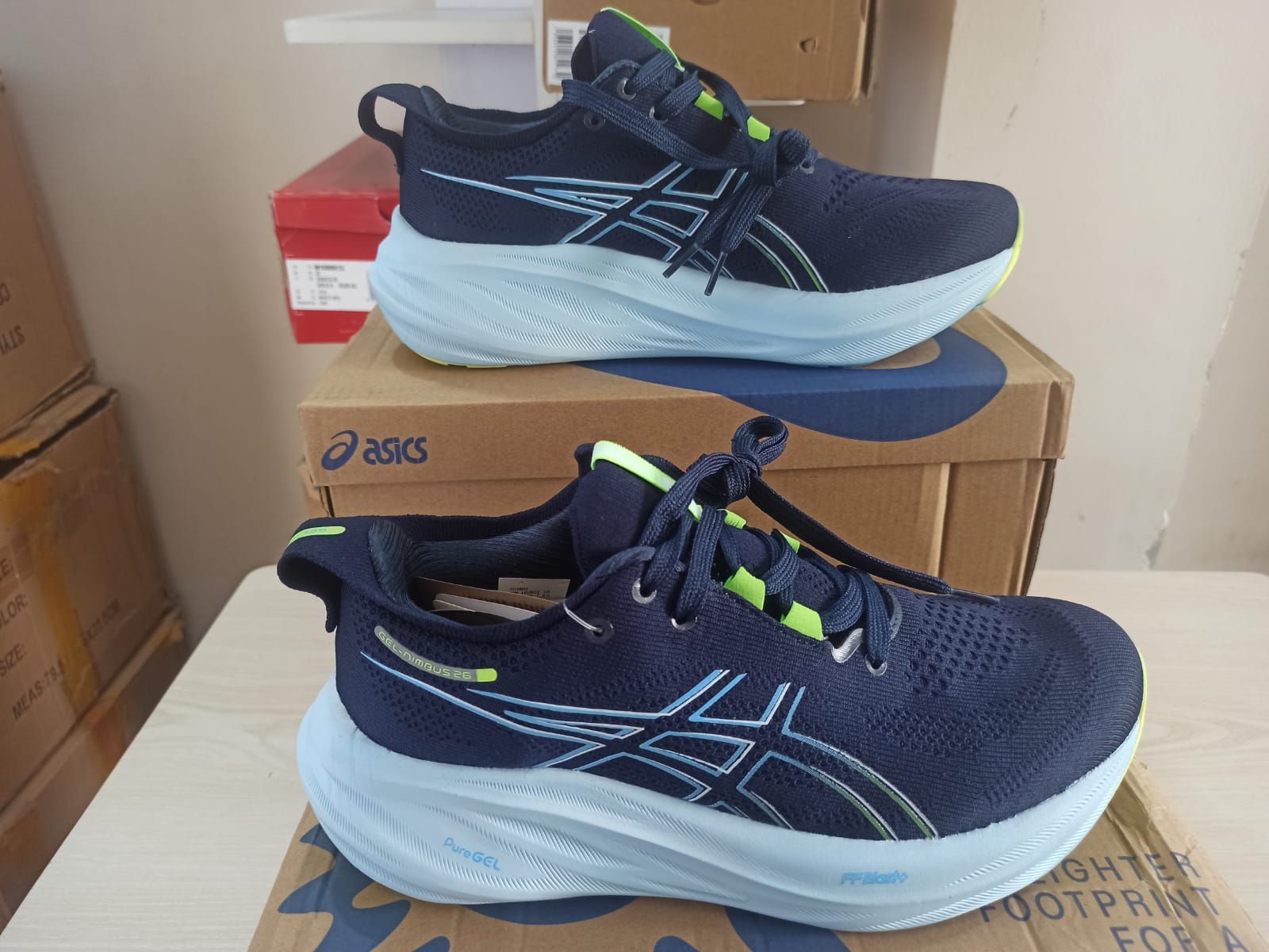 Picture of Asics gel nimbus 26 running shoes for marathon runners