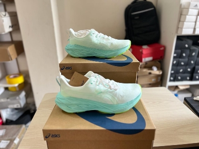 Picture of Asics Gel Novablast 4 Running shoes for men