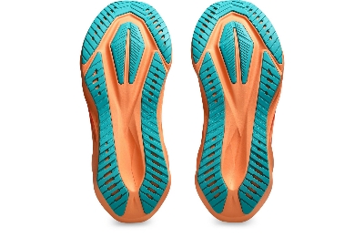 Picture of asics gel Novablast 5 running shoes for men