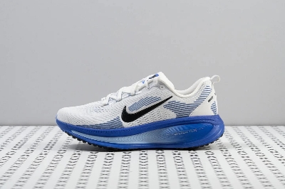 Picture of N.I.K.E Vomero 18 Running shoes for men