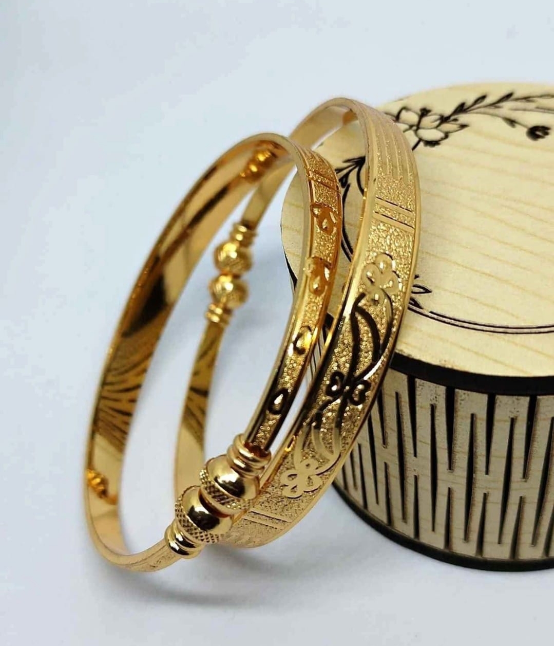 18 k Gold Plated Bangles for Women. Cosmi Crazeonline shop bangladeshothoba.com