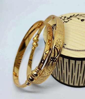 18 k Gold Plated Bangles for Women. Cosmi Crazeonline shop bangladeshothoba.com