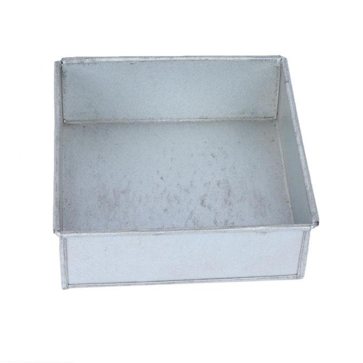 Picture of 10 Inch Cake Pan - Silver