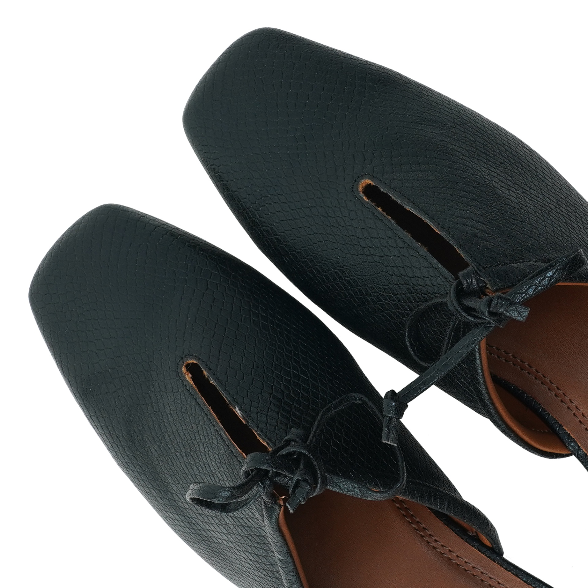 Picture of Moochie Women's Mule Sandal