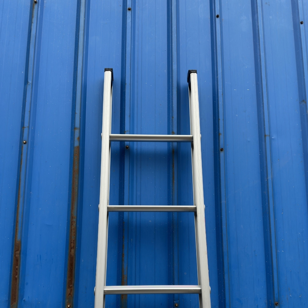 Picture of Everbest Single Pole Aluminium Ladder – ES Series (7 / 9 / 11 / 14 / 15 / 17 / 19 Steps)