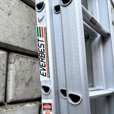Picture of Everbest Triple Extension Aluminium Ladder – Heavy-Duty, Safe & Extendable