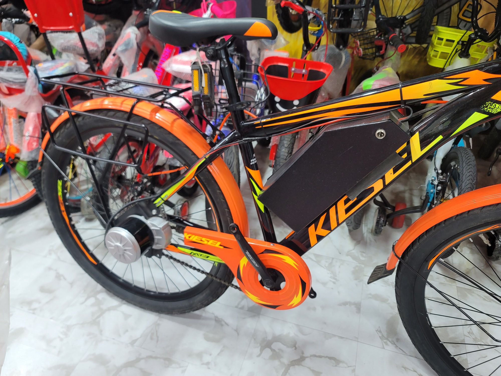 Picture of E-bike 24v and 20 Am full alloy Mountain E-bike without paddle assist