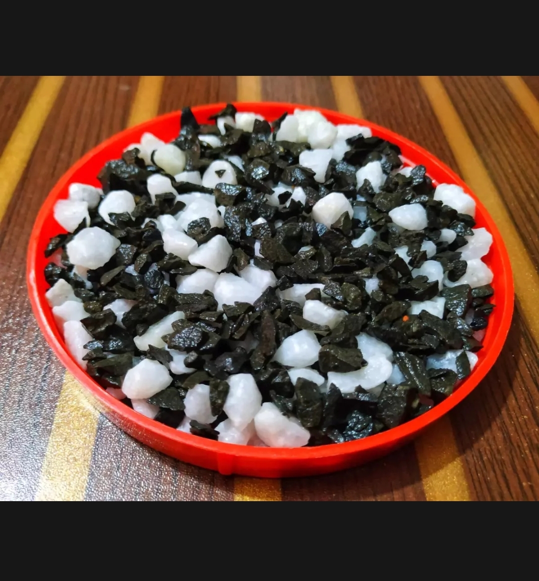 Picture of 2Kg White, Black Mixed Color Stone or Aquarium, Rock Gardens, Cactus Pot, Bamboo Plants, Bonsai Trees Decoration