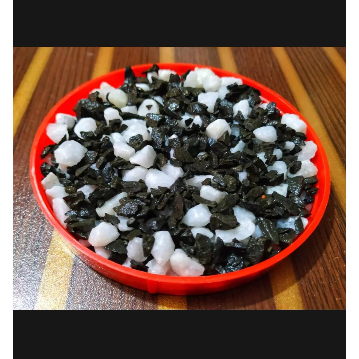 Picture of 0.5Kg White, Black  Mixed Color Stone or Aquarium, Rock Gardens, Cactus Pot, Bamboo Plants, Bonsai Trees Decoration