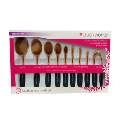 Picture of Brush Works Luxurious Oval Brush Set
