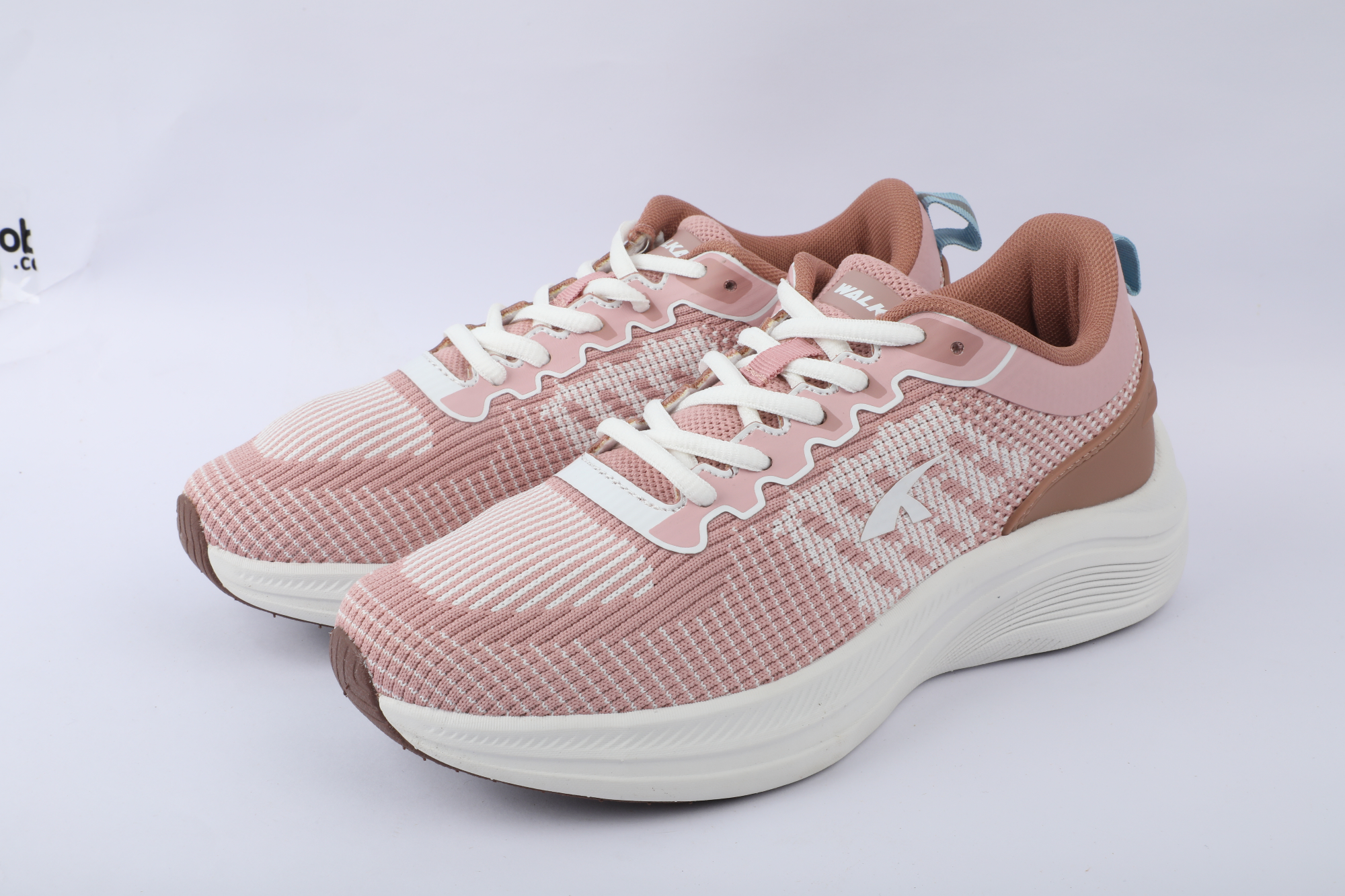 Picture of Ladies sports shoe Pink CKD 543600028