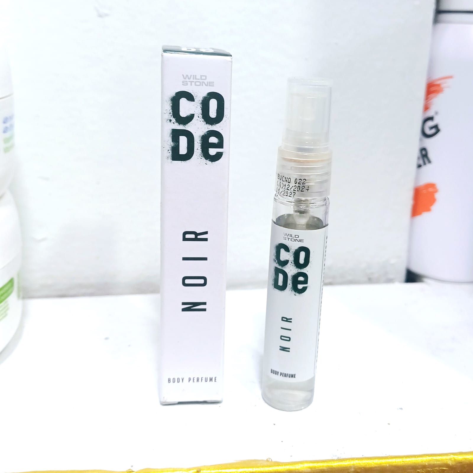 Picture of Wild Stone Code Noir Pocket Body Perfume for Men 10ml