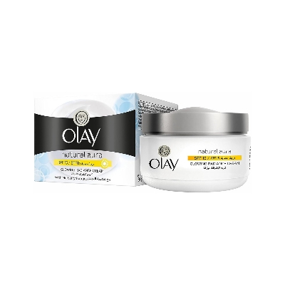 Picture of Olay Natural Aura Glowing Radiance Cream SPF15 50g