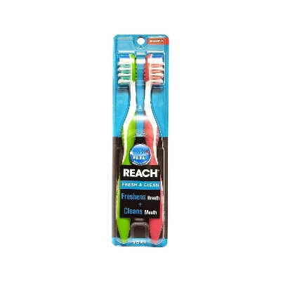 Picture of Reach Fresh & Clean Soft Tooth Brush