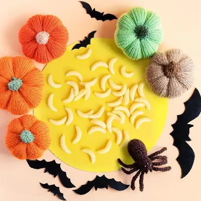 Picture of Grape Bug Maggot Worm Native 50pcs Set Creamy Color Glow in the Dark Clear Black Bass Trout Chin Yamame Area Management Fishing Rivers Stream Black Bass Fishing Bass Fishing Lake Dam Bluegill Carp