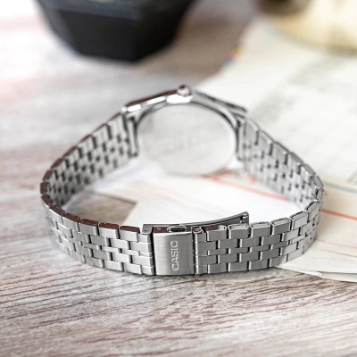 Picture of Casio Standard Date Chain Watch MTP-B145D-4AVDF