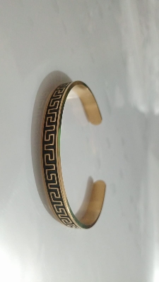 Picture of vairal ss steel New style Men Cuban Link Chain Bracelet Shiny Rhinestone Inlaid Bangle JewelrAyatul Kursi Cuff Bangles For Women Men Stainless Steel Simple Carve Bangle Messager Islam Muslim Arabic Style Jewelry Gift WANNA-normal zikzak,Black