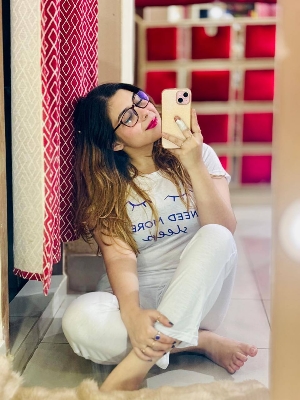 Picture of new women combo offer offer offer women High quality design 100% fabric viscose t shirt and pent combo-Gold-XL