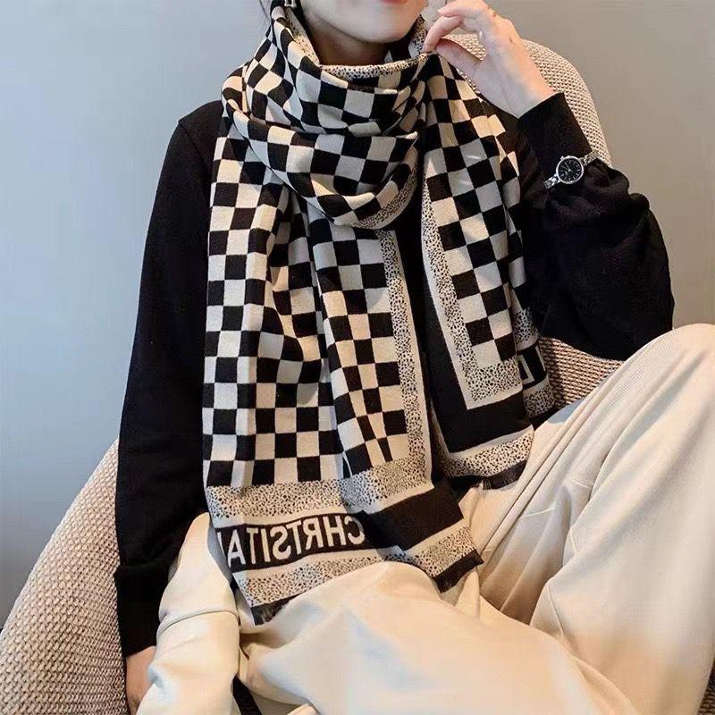 Picture of Winter Woolen Scarf, Soft Muffler Stylish Fashion Scarf For Men And Women